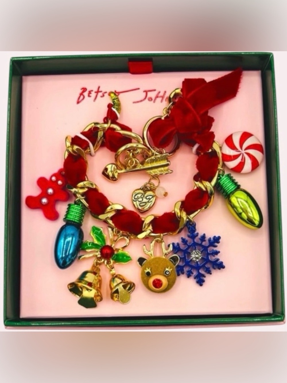 BETSEY JOHNSON Christmas Holiday Santa Baby Gold & Ribbon Charm Bracelet NEW NWT